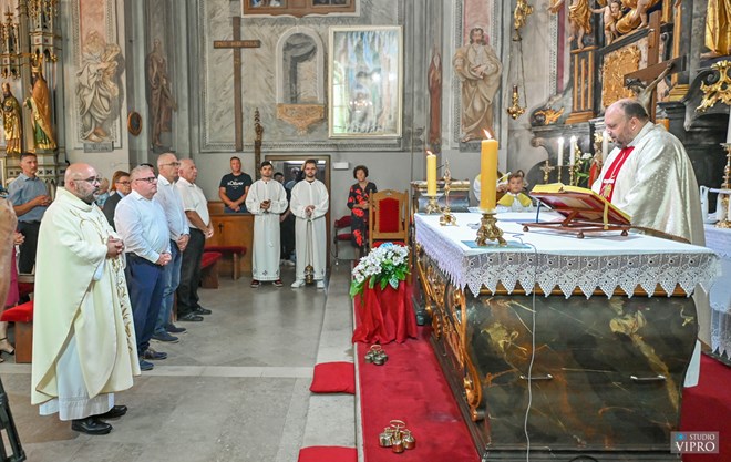 Uvođenje u službu novog preloškog župnika vlč.dr.sc. Kristijana Kuhara